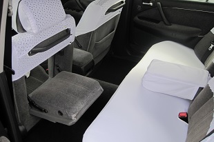 セミハイヤー車内