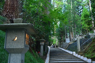 奥之院