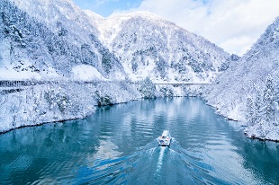 庄川遊覧船